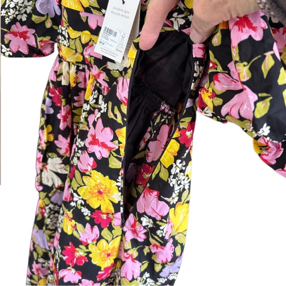 NWT Nobody's Child Nova Puff Sleeve
Black Floral Midi Dress Size 6 - Picture 13 of 15
